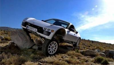 «Γκαζώνει» το πρώτο ελληνικό αυτοκίνητο