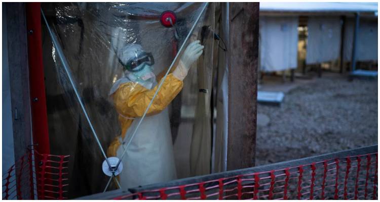 &Omicron; &iota;ό&sigmaf; &Mu;ά&rho;&mu;&pi;&omicron;&upsilon;&rho;&gamma;&kappa;, &laquo;&xi;ά&delta;&epsilon;&rho;&phi;&omicron;&sigmaf;&raquo; &tau;&omicron;&upsilon; Έ&mu;&pi;&omicron;&lambda;&alpha;, &chi;&tau;&upsilon;&pi;ά &tau;&eta;&nu; &Tau;&alpha;&nu;&zeta;&alpha;&nu;ί&alpha; -5 &nu;&epsilon;&kappa;&rho;&omicron;ί