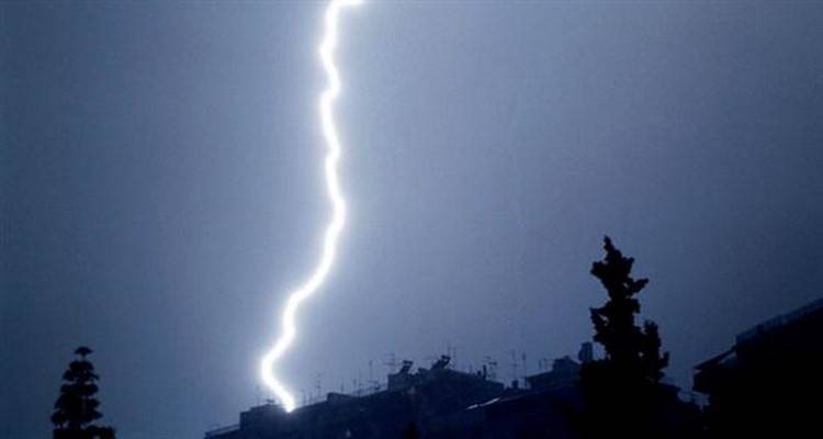 &Alpha;&lambda;&lambda;ά&zeta;&epsilon;&iota; &tau;&omicron; &sigma;&kappa;&eta;&nu;&iota;&kappa;ό &tau;&omicron;&upsilon; &kappa;&alpha;&iota;&rho;&omicron;ύ