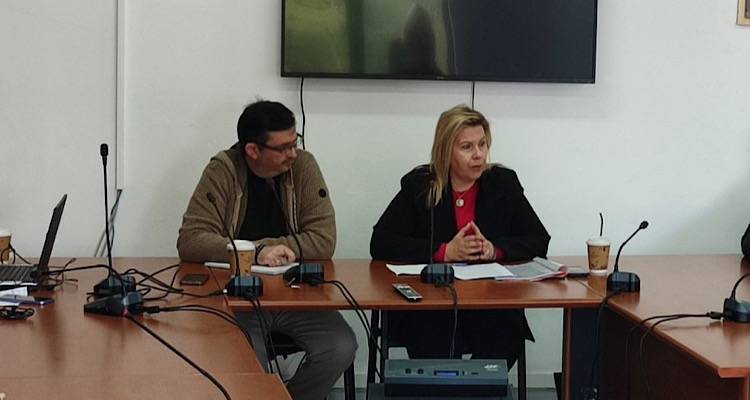 &Omicron; &Delta;ή&mu;&omicron;&sigmaf; &Lambda;ή&mu;&nu;&omicron;&upsilon; &kappa;&alpha;&tau;&alpha;&gamma;&gamma;έ&lambda;&lambda;&epsilon;&iota; &tau;&omicron;&nu; &epsilon;&pi;&iota;&kappa;&epsilon;&phi;&alpha;&lambda;ή&sigmaf; &tau;&eta;&sigmaf; &Lambda;&alpha;ϊ&kappa;ή&sigmaf; &Sigma;&upsilon;&sigma;&pi;&epsilon;ί&rho;&omega;&sigma;&eta;&sigmaf; &Kappa;. &Mu;&alpha;&delta;&upsilon;&tau;&iota;&nu;ό &gamma;&iota;&alpha; &alpha;&nu;&tau;&iota;&theta;&epsilon;&sigma;&mu;&iota;&kappa;ή &sigma;&upsilon;&mu;&pi;&epsilon;&rho;&iota;&phi;&omicron;&rho;ά