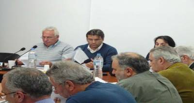 &Mu;&epsilon; &theta;&epsilon;&tau;&iota;&kappa;ό &pi;&rho;ό&sigma;&eta;&mu;&omicron; &omicron; &iota;&sigma;&omicron;&lambda;&omicron;&gamma;&iota;&sigma;&mu;ό&sigmaf; &tau;&omicron;&upsilon; &Delta;ή&mu;&omicron;&upsilon; &Lambda;ή&mu;&nu;&omicron;&upsilon; (mp3)