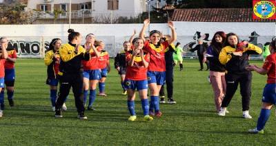 &Omicron;&iota; &laquo;&Alpha;&mu;&alpha;&zeta;ό&nu;&epsilon;&sigmaf;&raquo; &tau;&eta;&sigmaf; &Alpha;&Epsilon;&Lambda; &sigma;&kappa;ό&rho;&alpha;&rho;&alpha;&nu; &Chi;7!