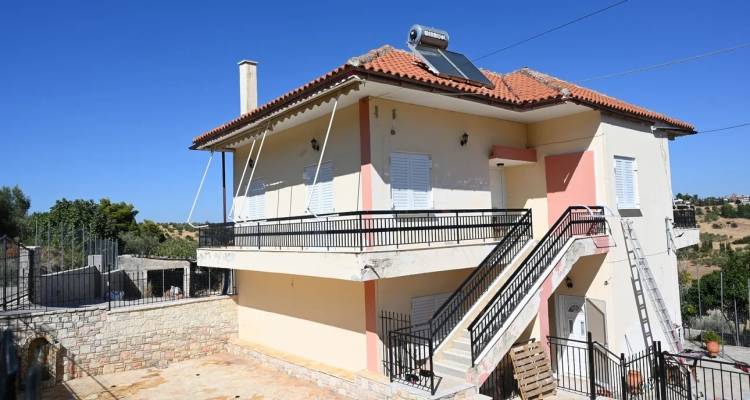 &Beta;&omicron;&iota;&omega;&tau;ί&alpha;: &Epsilon;&xi;&epsilon;&tau;ά&zeta;&epsilon;&tau;&alpha;&iota; &alpha;&nu;&theta;&rho;&omega;&pi;&omicron;&kappa;&tau;&omicron;&nu;ί&alpha; &alpha;&pi;ό &delta;ό&lambda;&omicron; &gamma;&iota;&alpha; &tau;&eta;&nu; 62&chi;&rho;&omicron;&nu;&eta; &pi;&omicron;&upsilon; έ&theta;&alpha;&psi;&epsilon; &tau;&eta; &mu;&eta;&tau;έ&rho;&alpha; &tau;&eta;&sigmaf; &sigma;&epsilon; &sigma;&tau;ά&beta;&lambda;&omicron; | &laquo;&Kappa;&lambda;&epsilon;&iota;&delta;ί&raquo; &omicron; &gamma;&iota;&omicron;&sigmaf; &tau;&eta;&sigmaf;