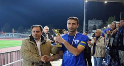 &Mu;&epsilon; &mu;&alpha;ύ&rho;&alpha; &pi;&epsilon;&rho;&iota;&beta;&rho;&alpha;&chi;&iota;ό&nu;&iota;&alpha; &sigma;&tau;&omicron;&nu; &tau;&epsilon;&lambda;&iota;&kappa;ό &kappa;&upsilon;&pi;έ&lambda;&lambda;&omicron;&upsilon; &Nu;. &Lambda;έ&sigma;&beta;&omicron;&upsilon; (photos + video)