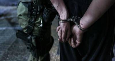 &Sigma;&upsilon;&nu;&epsilon;&lambda;ή&phi;&theta;&eta;&sigma;&alpha;&nu; 4 &alpha;&sigma;&tau;&upsilon;&nu;&omicron;&mu;&iota;&kappa;&omicron;ί &pi;&omicron;&upsilon; &delta;&iota;&alpha;&kappa;&iota;&nu;&omicron;ύ&sigma;&alpha;&nu; ό&pi;&lambda;&alpha; &sigma;&epsilon; &epsilon;&gamma;&kappa;&lambda;&eta;&mu;&alpha;&tau;&iota;&kappa;έ&sigmaf; &omicron;&rho;&gamma;&alpha;&nu;ώ&sigma;&epsilon;&iota;&sigmaf;
