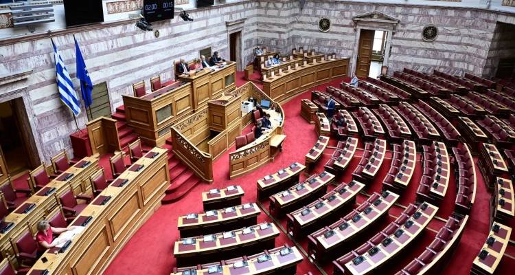 Προϋπολογισμός 2025: Συνεχίζεται για δεύτερη ημέρα η συζήτηση στη Βουλή