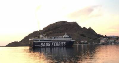 &Sigma;&tau;&omicron;&nu; &laquo;&alpha;έ&rho;&alpha;&raquo; &eta; &gamma;&rho;&alpha;&mu;&mu;ή &Lambda;&alpha;ύ&rho;&iota;&omicron;- &Lambda;ή&mu;&nu;&omicron;&sigmaf; - &Sigma;&alpha;&mu;&omicron;&theta;&rho;ά&kappa;&eta;-&Alpha;&lambda;&epsilon;&xi;&alpha;&nu;&delta;&rho;&omicron;ύ&pi;&omicron;&lambda;&eta; | &Kappa;&alpha;&mu;ί&alpha; &epsilon;&tau;&alpha;&iota;&rho;&epsilon;ί&alpha; &delta;&epsilon;&nu; &epsilon;&mu;&phi;&alpha;&nu;ί&sigma;&tau;&eta;&kappa;&epsilon; &sigma;&tau;&omicron; &nu;έ&omicron; &delta;&iota;&alpha;&gamma;&omega;&nu;&iota;&sigma;&mu;ό