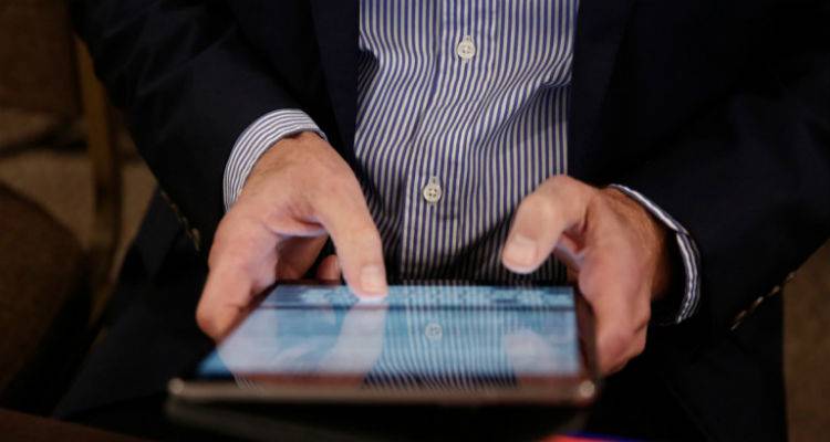 &Pi;&rho;&iota;&nu; &tau;&omicron; &Pi;ά&sigma;&chi;&alpha; &eta; &pi;&lambda;&alpha;&tau;&phi;ό&rho;&mu;&alpha; &gamma;&iota;&alpha; &tau;&iota;&sigmaf; 120 &delta;ό&sigma;&epsilon;&iota;&sigmaf; &gamma;&iota;&alpha; &omicron;&phi;&epsilon;&iota;&lambda;έ&sigmaf; &pi;&rho;&omicron;&sigmaf; &tau;&alpha; &alpha;&sigma;&phi;&alpha;&lambda;&iota;&sigma;&tau;&iota;&kappa;ά &tau;&alpha;&mu;&epsilon;ί&alpha;