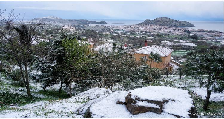 Λήμνος:  Οι χιονονιφάδες  κέρδισαν τους κατοίκους του νησιού