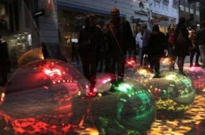 Ξεκινάει από σήμερα το εορταστικό ωράριο των καταστημάτων της Λήμνου