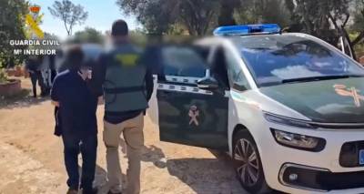 &Sigma;&omicron;&kappa; &sigma;&tau;&eta; &Mu;&alpha;&gamma;&iota;ό&rho;&kappa;&alpha; -49&chi;&rho;&omicron;&nu;&omicron;&sigmaf; &kappa;&rho;&alpha;&tau;&omicron;ύ&sigma;&epsilon; 12&chi;&rho;&omicron;&nu;&eta; &omega;&sigmaf; &sigma;&kappa;&lambda;ά&beta;&alpha; &tau;&omicron;&upsilon; &sigma;&epsilon;&xi; &epsilon;&pi;ί 5 &chi;&rho;ό&nu;&iota;&alpha; &sigma;&epsilon; &mu;&iota;&alpha; &tau;&rho;ύ&pi;&alpha; &kappa;ά&tau;&omega; &alpha;&pi;ό &tau;&omicron; &gamma;&rho;&alpha;&phi;&epsilon;ί&omicron; &tau;&omicron;&upsilon;