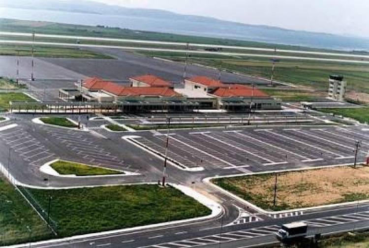 Ερώτηση Δημαρά για την κατάργηση 22 αεροδρομίων της χώρας