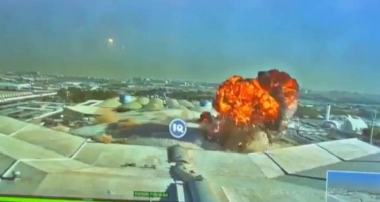 &Eta; &sigma;&tau;&iota;&gamma;&mu;ή &pi;&omicron;&upsilon; drone &chi;&tau;&upsilon;&pi;ά &tau;&omicron; &alpha;&epsilon;&rho;&omicron;&delta;&rho;ό&mu;&iota;&omicron; &tau;&omicron;&upsilon; &Kappa;&omicron;&upsilon;&beta;έ&iota;&tau; -&Beta;ί&nu;&tau;&epsilon;&omicron; &nu;&tau;&omicron;&kappa;&omicron;&upsilon;&mu;έ&nu;&tau;&omicron;