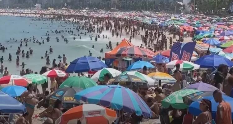 &laquo;B&rho;ά&zeta;&epsilon;&iota;&raquo; &tau;&omicron; &Rho;ί&omicron; &nu;&tau;&epsilon; &Tau;&zeta;&alpha;&nu;έ&iota;&rho;&omicron;: &Sigma;&tau;&omicron;&upsilon;&sigmaf; 62,3 &beta;&alpha;&theta;&mu;&omicron;ύ&sigmaf; &eta; &alpha;&iota;&sigma;&theta;&eta;&tau;ή &theta;&epsilon;&rho;&mu;&omicron;&kappa;&rho;&alpha;&sigma;ί&alpha;, &alpha;&pi;ί&sigma;&tau;&epsilon;&upsilon;&tau;&epsilon;&sigmaf; &epsilon;&iota;&kappa;ό&nu;&epsilon;&sigmaf; &sigma;&tau;&iota;&sigmaf; &pi;&alpha;&rho;&alpha;&lambda;ί&epsilon;&sigmaf;