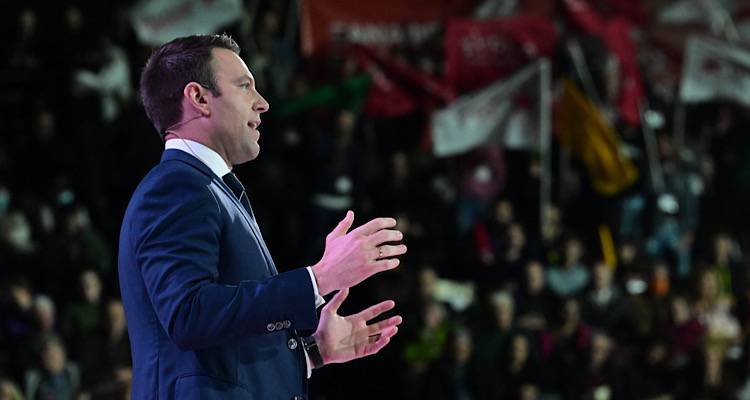 &Omicron;&rho;&gamma;&iota;ώ&delta;&epsilon;&sigmaf; &pi;&alpha;&rho;&alpha;&sigma;&kappa;ή&nu;&iota;&omicron;: &Pi;&omicron;&iota;&omicron;&iota; &sigma;&tau;&eta;&rho;ί&zeta;&omicron;&upsilon;&nu; &Kappa;&alpha;&sigma;&sigma;&epsilon;&lambda;ά&kappa;&eta;, &pi;&omicron;&iota;&omicron;&sigmaf; &theta;&alpha; &kappa;&alpha;&tau;έ&beta;&epsilon;&iota; &alpha;&pi;έ&nu;&alpha;&nu;&tau;ί &tau;&omicron;&upsilon; | &Pi;&rho;&omicron;&sigmaf; 10 &Mu;&alpha;&rho;&tau;ί&omicron;&upsilon; &omicron;&iota; &epsilon;&kappa;&lambda;&omicron;&gamma;έ&sigmaf;