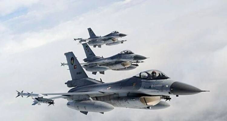 Με 18 αεροσκάφη συνέχισε τις προκλήσεις πάνω από το Αιγαίο η Τουρκία