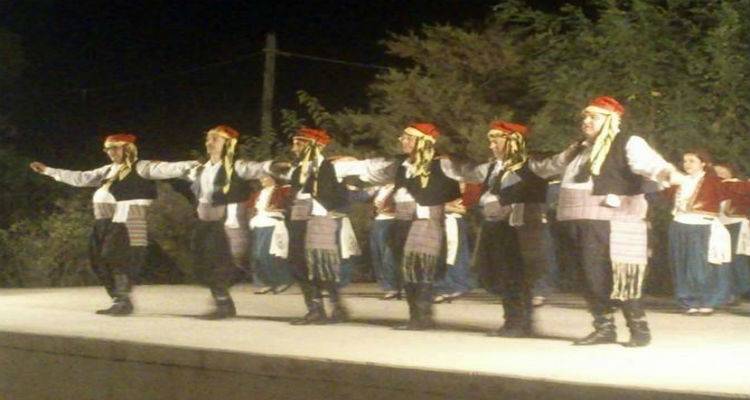 Χόρεψαν «στα βήματα του Παναγή Κουταλιανού» (photos)