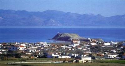 &Delta;&iota;&alpha;&kappa;&omicron;&pi;ή &rho;&epsilon;ύ&mu;&alpha;&tau;&omicron;&sigmaf; &sigma;&tau;&omicron; &lambda;&iota;&mu;ά&nu;&iota; &tau;&eta;&sigmaf; &Pi;&lambda;ά&kappa;&alpha;&sigmaf;, &sigma;&tau;&omicron; &Phi;ά&rho;&omicron; &kappa;&alpha;&iota; &sigma;&tau;&omicron;&nu; Ά&gamma;&iota;&omicron; &Chi;&alpha;&rho;ά&lambda;&alpha;&mu;&pi;&omicron;