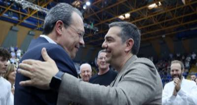 &Sigma;&upsilon;&nu;έ&delta;&rho;&iota;&omicron; &Sigma;&Upsilon;&Rho;&Iota;&Zeta;&Alpha;: &Kappa;&alpha;&rho;&phi;ί &Phi;ά&mu;&epsilon;&lambda;&lambda;&omicron;&upsilon; &sigma;&epsilon; &Tau;&sigma;ί&pi;&rho;&alpha; -&laquo;Ό&sigma;&omicron; &sigma;&upsilon;&nu;&tau;&eta;&rho;&epsilon;ί&tau;&alpha;&iota; &mu;&iota;&alpha; &sigma;&upsilon;&zeta;ή&tau;&eta;&sigma;&eta; &pi;&omicron;&upsilon; &delta;&epsilon;&nu; &kappa;&alpha;&tau;&alpha;&lambda;ή&gamma;&epsilon;&iota; &pi;&omicron;&upsilon;&theta;&epsilon;&nu;ά, &theta;&alpha; &phi;&theta;&epsilon;&iota;&rho;ό&mu;&alpha;&sigma;&tau;&epsilon; ό&lambda;&omicron;&iota;&raquo;