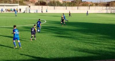 proti-maxi-gia-to-tropaio-sti-limno