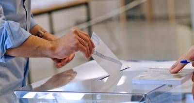 Opinion Poll &gamma;&iota;&alpha; &tau;&eta; &Theta;&epsilon;&sigma;&sigma;&alpha;&lambda;&omicron;&nu;ί&kappa;&eta;: &Sigma;&tau;&alpha;&theta;&epsilon;&rho;ά &pi;&rho;ώ&tau;&eta; &eta; &Nu;&Delta; -&Alpha;&kappa;&omicron;&lambda;&omicron;&upsilon;&theta;&omicron;ύ&nu; &Tau;&sigma;ί&pi;&rho;&alpha;&sigmaf;, &Kappa;&alpha;&rho;&upsilon;&sigma;&tau;&iota;&alpha;&nu;&omicron;ύ, 4&omicron; &tau;&omicron; &Pi;&Alpha;&Sigma;&Omicron;&Kappa; -&Theta;&epsilon;&tau;&iota;&kappa;έ&sigmaf; &alpha;&pi;ό&psi;&epsilon;&iota;&sigmaf; &gamma;&iota;&alpha; &Alpha;&gamma;&gamma;&epsilon;&lambda;&omicron;ύ&delta;&eta;