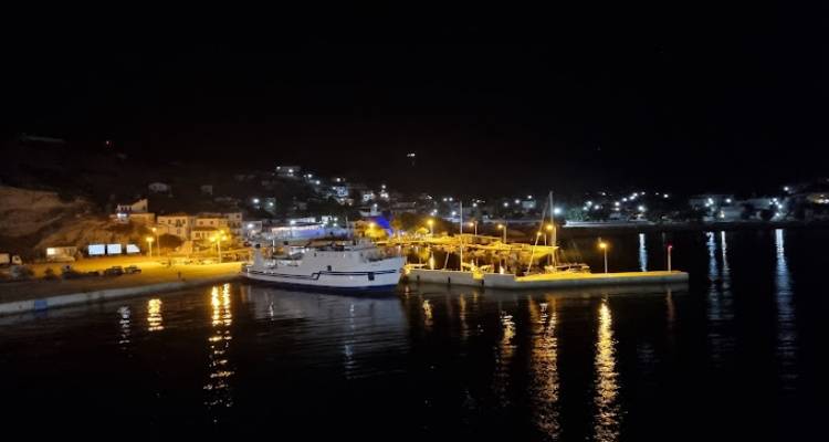 &Mu;. &Kappa;&omicron;&mu;&nu;&eta;&nu;ά&kappa;&alpha;: &laquo;&Nu;&alpha; &alpha;&pi;&omicron;&kappa;&alpha;&tau;&alpha;&sigma;&tau;&alpha;&theta;&epsilon;ί ά&mu;&epsilon;&sigma;&alpha; &eta; &alpha;&kappa;&tau;&omicron;&pi;&lambda;&omicron;ϊ&kappa;ή &sigma;ύ&nu;&delta;&epsilon;&sigma;&eta; &tau;&omicron;&upsilon; Ά&eta; &Sigma;&tau;&rho;ά&tau;&eta; &mu;&epsilon; &tau;&omicron; &lambda;&iota;&mu;ά&nu;&iota; &tau;&omicron;&upsilon; &Lambda;&alpha;&upsilon;&rho;ί&omicron;&upsilon;&raquo;.