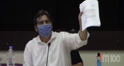 &Delta;&eta;&mu;&omicron;&tau;&iota;&kappa;ό &Sigma;&upsilon;&mu;&beta;&omicron;ύ&lambda;&iota;&omicron; &Lambda;ή&mu;&nu;&omicron;&upsilon;: &Pi;&alpha;&rho;&alpha;&kappa;&omicron;&lambda;&omicron;&upsilon;&theta;ή&sigma;&tau;&epsilon; &omicron;&lambda;ό&kappa;&lambda;&eta;&rho;&eta; &tau;&eta; &sigma;&upsilon;&nu;&epsilon;&delta;&rho;ί&alpha;&sigma;&eta; &tau;&eta;&sigmaf; 7&eta;&sigmaf; &Alpha;&upsilon;&gamma;&omicron;ύ&sigma;&tau;&omicron;&upsilon; (video)