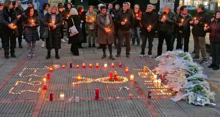 &Sigma;&pi;&alpha;&rho;&alpha;&gamma;&mu;ό&sigmaf; &sigma;&tau;&omicron; &Lambda;&eta;&xi;&iota;&alpha;&rho;&chi;&epsilon;ί&omicron; &Lambda;ά&rho;&iota;&sigma;&alpha;&sigmaf;, &delta;ί&nu;&omicron;&nu;&tau;&alpha;&iota; &tau;&alpha; &pi;&iota;&sigma;&tau;&omicron;&pi;&omicron;&iota;&eta;&tau;&iota;&kappa;ά &theta;&alpha;&nu;ά&tau;&omicron;&upsilon; | &Sigma;ή&mu;&epsilon;&rho;&alpha; &eta; &pi;&rho;ώ&tau;&eta; &kappa;&eta;&delta;&epsilon;ί&alpha;