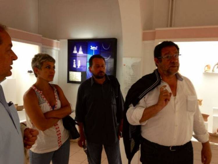 Στη Λήμνο κλιμάκιο του ΣΥΡΙΖΑ λόγω σεισμού (photos)