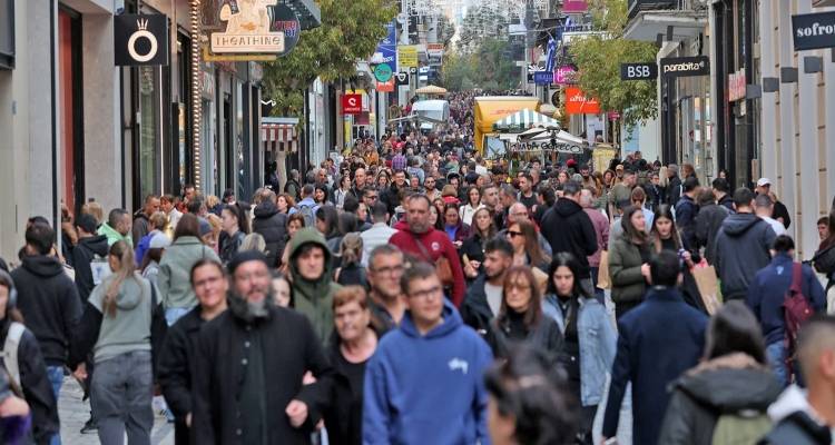 &Kappa;&alpha;&tau;ώ&tau;&alpha;&tau;&omicron;&sigmaf; &mu;&iota;&sigma;&theta;ό&sigmaf; &sigma;&tau;&alpha; 920 &epsilon;&upsilon;&rho;ώ -&Pi;ό&sigma;&omicron; &alpha;&upsilon;&xi;ά&nu;&omicron;&nu;&tau;&alpha;&iota; 19 &epsilon;&pi;&iota;&delta;ό&mu;&alpha;&tau;&alpha;, &omicron; &epsilon;&rho;&gamma;&alpha;&tau;&omicron;&lambda;ό&gamma;&omicron;&sigmaf; &Kappa;&alpha;&rho;&omicron;ύ&zeta;&omicron;&sigmaf; &epsilon;&xi;&eta;&gamma;&epsilon;ί &sigma;&tau;&omicron; iefimerida
