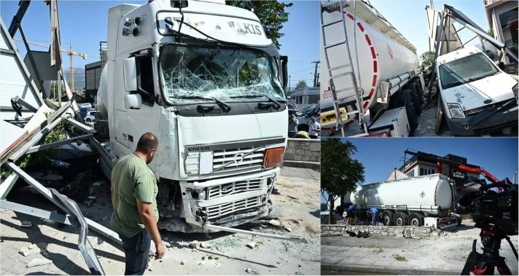 Εικόνες χάους στο Μενίδι: Βυτιοφόρο εισέβαλε σε μάντρα αυτοκινήτων, μετά από σύγκρουση με ΙΧ -Μεγάλες ζημιές