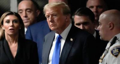 &Tau;&rho;&alpha;&mu;&pi;: &Upsilon;&pi;&omicron;&sigma;&tau;&eta;&rho;&iota;&kappa;&tau;έ&sigmaf; &tau;&omicron;&upsilon; &kappa;&alpha;&lambda;&omicron;ύ&nu; &sigma;&epsilon; &epsilon;&xi;έ&gamma;&epsilon;&rho;&sigma;&eta; &mu;&epsilon;&tau;ά &tau;&eta;&nu; &kappa;&alpha;&tau;&alpha;&delta;ί&kappa;&eta; &tau;&omicron;&upsilon; - &laquo;&Mu;&alpha;&sigmaf; &kappa;&alpha;&tau;έ&sigma;&tau;&rho;&epsilon;&psi;&alpha;&nu; &omicron;&iota; &Delta;&eta;&mu;&omicron;&kappa;&rho;&alpha;&tau;&iota;&kappa;&omicron;ί, &gamma;&epsilon;&mu;ί&sigma;&tau;&epsilon; &kappa;&alpha;&iota; &omicron;&pi;&lambda;ί&sigma;&tau;&epsilon;!&raquo;