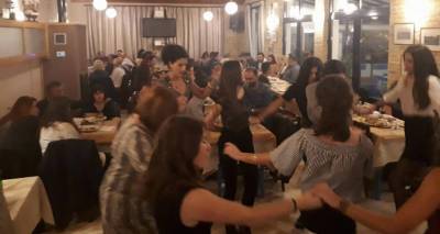 &Chi;&omicron;&rho;&omicron;&epsilon;&sigma;&pi;&epsilon;&rho;ί&delta;&alpha; &gamma;&iota;&alpha; &tau;&eta;&nu; &eta; &Alpha;' &Gamma;&Epsilon;&Lambda; &Mu;&omicron;ύ&delta;&rho;&omicron;&upsilon;