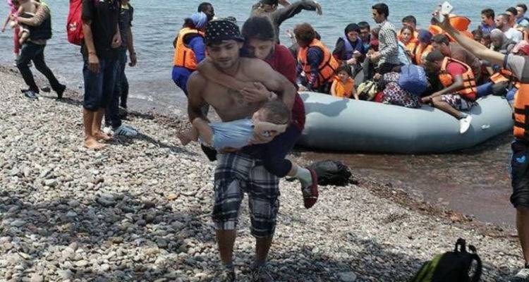 &Lambda;έ&sigma;&beta;&omicron;&sigmaf;: &Sigma;&upsilon;&gamma;&kappa;&lambda;&omicron;&nu;&iota;&sigma;&tau;&iota;&kappa;έ&sigmaf; &epsilon;&iota;&kappa;ό&nu;&epsilon;&sigmaf; &mu;&epsilon; &pi;&rho;ό&sigma;&phi;&upsilon;&gamma;&alpha; &pi;&omicron;&upsilon; έ&phi;&tau;&alpha;&sigma;&epsilon; &sigma;&tau;&omicron; &nu;&eta;&sigma;ί &kappa;&omicron;&upsilon;&beta;&alpha;&lambda;ώ&nu;&tau;&alpha;&sigmaf; &sigma;&tau;&omicron;&upsilon;&sigmaf; ώ&mu;&omicron;&upsilon;&sigmaf; &tau;&eta;&nu; &tau;&upsilon;&phi;&lambda;ή &gamma;&upsilon;&nu;&alpha;ί&kappa;&alpha; &tau;&omicron;&upsilon; &kappa;&alpha;&iota; &sigma;&tau;&alpha; &chi;έ&rho;&iota;&alpha; &tau;&omicron; &pi;&alpha;&iota;&delta;ί &tau;&omicron;&upsilon;&sigmaf;