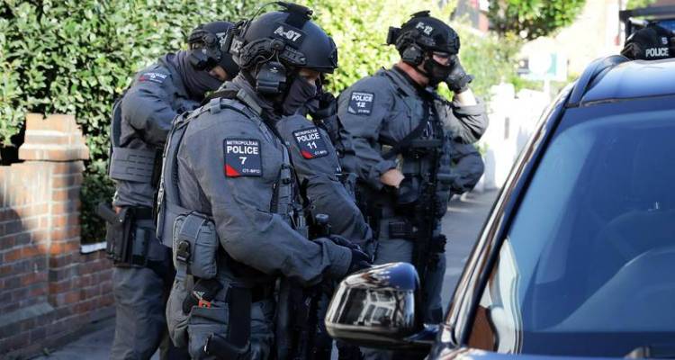 &Lambda;&omicron;&nu;&delta;ί&nu;&omicron;: &Pi;&rho;ώ&tau;&eta; &sigma;ύ&lambda;&lambda;&eta;&psi;&eta; &upsilon;&pi;ό&pi;&tau;&omicron;&upsilon; &gamma;&iota;&alpha; &tau;&eta;&nu; &epsilon;&pi;ί&theta;&epsilon;&sigma;&eta; &sigma;&tau;&omicron; &mu;&epsilon;&tau;&rho;ό