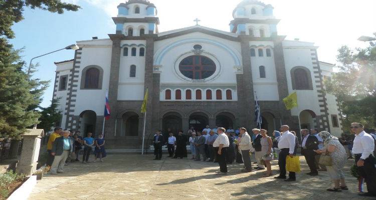 &Lambda;ή&mu;&nu;&omicron;&sigmaf;: "Έ&pi;&epsilon;&sigma;&epsilon;" &eta; &alpha;&upsilon;&lambda;&alpha;ί&alpha; &gamma;&iota;&alpha; &tau;&iota;&sigmaf; 15&epsilon;&sigmaf; &Eta;&mu;έ&rho;&epsilon;&sigmaf; &Rho;&omega;&sigma;&omicron;&epsilon;&lambda;&lambda;&eta;&nu;&iota;&kappa;ή&sigmaf; &Phi;&iota;&lambda;ί&alpha;&sigmaf; (photos)