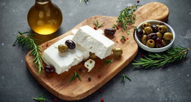 &Omicron;&iota; &delta;&alpha;&sigma;&mu;&omicron;ί &Tau;&rho;&alpha;&mu;&pi; &phi;έ&rho;&nu;&omicron;&upsilon;&nu; &pi;&iota;&omicron; &kappa;&omicron;&nu;&tau;ά &Epsilon;&lambda;&lambda;ά&delta;&alpha;- &Alpha;&upsilon;&sigma;&tau;&rho;&alpha;&lambda;ί&alpha;