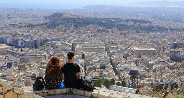 Τέλος από αύριο το lockdown | Τι αλλάζει στη ζωή μας μετά από 6 μήνες, τα επόμενα μεγάλα ανοίγματα