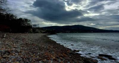 &Mu;&alpha;&rho;&omicron;&upsilon;&sigma;ά&kappa;&eta;&sigmaf;: Έ&rho;&chi;&omicron;&nu;&tau;&alpha;&iota; &beta;&rho;&omicron;&chi;έ&sigmaf; &laquo;&phi;&theta;&iota;&nu;&omicron;&pi;ώ&rho;&omicron;&upsilon;&raquo;