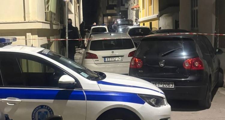 &Sigma;&omicron;&kappa; &mu;&epsilon; &tau;&omicron;&nu; &theta;ά&nu;&alpha;&tau;&omicron; 30&chi;&rho;&omicron;&nu;&eta;&sigmaf; &epsilon;&gamma;&kappa;ύ&omicron;&upsilon; &sigma;&tau;&omicron;&nu; &Kappa;&omicron;&lambda;&omega;&nu;ό, &beta;&rho;έ&theta;&eta;&kappa;&epsilon; &nu;&epsilon;&kappa;&rho;ή &sigma;&epsilon; &sigma;&kappa;ά&lambda;&alpha; | &Tau;&alpha; ύ&pi;&omicron;&pi;&tau;&alpha; &chi;&tau;&upsilon;&pi;ή&mu;&alpha;&tau;&alpha;, &epsilon;&xi;&epsilon;&tau;ά&zeta;&epsilon;&tau;&alpha;&iota; &omicron; &sigma;ύ&nu;&tau;&rho;&omicron;&phi;ό&sigmaf; &tau;&eta;&sigmaf;