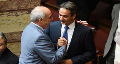 Έ&kappa;&lambda;&epsilon;&iota;&sigma;&alpha;&nu; &omicron;&iota; &kappa;ά&lambda;&pi;&epsilon;&sigmaf; &sigma;&tau;&eta; &Nu;&Delta; - &Sigma;&tau;&iota;&sigmaf; 22:00 &tau;&omicron; &alpha;&pi;&omicron;&tau;έ&lambda;&epsilon;&sigma;&mu;&alpha;