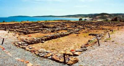 Συνάντηση Καλογήρου-Βλαζάκη για τα έργα ανάδειξης της πολιτιστικής κληρονομιάς του Β. Αιγαίου