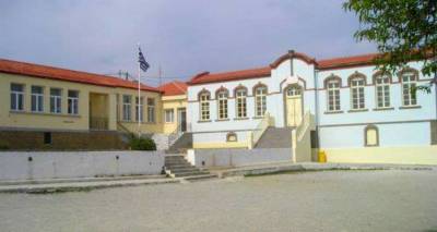 &Kappa;έ&nu;&tau;&rho;&omicron; &Kappa;&omicron;&iota;&nu;ό&tau;&eta;&tau;&alpha;&sigmaf; &Delta;ή&mu;&omicron;&upsilon; &Lambda;ή&mu;&nu;&omicron;&upsilon;: &Sigma;&chi;&omicron;&lambda;έ&sigmaf; &Gamma;&omicron;&nu;έ&omega;&nu; &sigma;&epsilon; &sigma;&upsilon;&nu;&epsilon;&rho;&gamma;&alpha;&sigma;ί&alpha; &mu;&epsilon; &tau;&omicron; &Nu;&eta;&pi;&iota;&alpha;&gamma;&omega;&gamma;&epsilon;ί&omicron; &Kappa;&omicron;&nu;&tau;&omicron;&pi;&omicron;&upsilon;&lambda;ί&omicron;&upsilon;