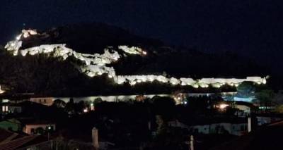 &Lambda;ή&mu;&nu;&omicron;&sigmaf;: &Beta;&alpha;&nu;&delta;&alpha;&lambda;&iota;&sigma;&mu;&omicron;ί &sigma;&tau;&omicron; &kappa;ά&sigma;&tau;&rho;&omicron; &tau;&eta;&sigmaf; &Mu;ύ&rho;&iota;&nu;&alpha;&sigmaf; | &Epsilon;&kappa;&tau;ό&sigmaf; &lambda;&epsilon;&iota;&tau;&omicron;&upsilon;&rho;&gamma;ί&alpha;&sigmaf; &omicron; &phi;&omega;&tau;&iota;&sigma;&mu;ό&sigmaf; &mu;&epsilon;&tau;ά &alpha;&pi;ό &nu;έ&epsilon;&sigmaf; &kappa;&alpha;&tau;&alpha;&sigma;&tau;&rho;&omicron;&phi;έ&sigmaf;