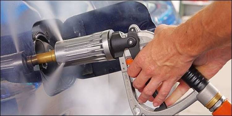 &Mu;&epsilon;&tau;&alpha;&tau;&rho;&omicron;&pi;ή &sigma;&epsilon; &Upsilon;&gamma;&rho;&alpha;έ&rho;&iota;&omicron;: &Gamma;&kappa;ά&zeta;&iota; &sigma;&tau;&eta;&nu; &omicron;&iota;&kappa;&omicron;&nu;&omicron;&mu;ί&alpha;