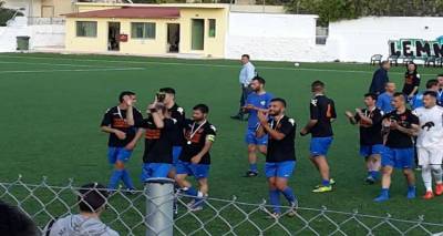 &Kappa;&epsilon;&rho;&delta;&iota;&sigma;&mu;έ&nu;&omicron;&sigmaf; &sigma;&tau;&iota;&sigmaf; &kappa;&alpha;&rho;&delta;&iota;έ&sigmaf; &tau;&omega;&nu; &phi;&iota;&lambda;ά&theta;&lambda;&omega;&nu; &omicron; &Eta;&rho;&alpha;&kappa;&lambda;ή&sigmaf; &Alpha;&tau;&sigma;&iota;&kappa;ή&sigmaf; | &Pi;&rho;&omega;&tau;&alpha;&theta;&lambda;&eta;&tau;ή&sigmaf; &Nu;&omicron;&mu;&omicron;ύ &omicron; &Alpha;ί&gamma;&epsilon;&iota;&rho;&omicron;&sigmaf; (photos)