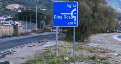 &Alpha;&nu;&alpha;&tau;&rho;&omicron;&pi;ή-&sigma;&omicron;&kappa; &sigma;&tau;&omicron;&nu; &Beta;ό&lambda;&omicron;: &Pi;&lambda;&alpha;&sigma;&tau;ά &tau;&alpha; &mu;&eta;&nu;ύ&mu;&alpha;&tau;&alpha; &tau;&eta;&sigmaf; &kappa;ό&rho;&eta;&sigmaf; &gamma;&iota;&alpha; &tau;&omicron;&nu; &beta;&iota;&alpha;&sigma;&mu;ό &alpha;&pi;ό &tau;&omicron;&nu; &theta;&epsilon;ί&omicron; &pi;&omicron;&upsilon; ό&pi;&lambda;&iota;&sigma;&alpha;&nu; &tau;&omicron; &chi;έ&rho;&iota; &tau;&omicron;&upsilon; &pi;&alpha;&tau;έ&rho;&alpha; &tau;&eta;&sigmaf;