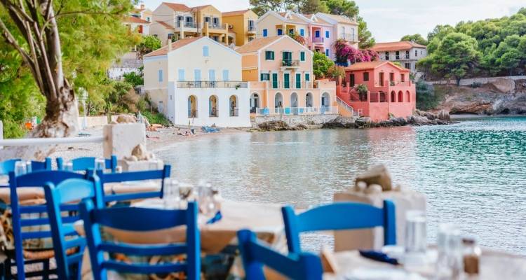 &Mu;&epsilon; 27ά&rho;&iota;&alpha; &kappa;&alpha;&iota; &epsilon;&nu;&tau;&upsilon;&pi;&omega;&sigma;&iota;&alpha;&kappa;ή &mu;&epsilon;&tau;&alpha;&phi;&omicron;&rho;ά &sigma;&kappa;ό&nu;&eta;&sigmaf; &sigma;ή&mu;&epsilon;&rho;&alpha;, &Mu;&epsilon;&gamma;ά&lambda;&eta; &Pi;έ&mu;&pi;&tau;&eta; -&Omicron; &kappa;&alpha;&iota;&rho;ό&sigmaf; &mu;έ&rho;&alpha;-&mu;έ&rho;&alpha; &omega;&sigmaf; &tau;&eta;&nu; &Kappa;&upsilon;&rho;&iota;&alpha;&kappa;ή &tau;&omicron;&upsilon; &Pi;ά&sigma;&chi;&alpha;