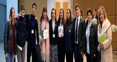 to-genikoy-lykeiou-moydrou-sti-mathitiki-prosomoiosi-ton-epitropon-tou-oie-mathites-se-rolo-diplomati