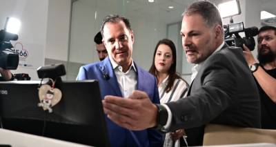 Ά&nu;&omicron;&iota;&xi;&epsilon; &eta; &gamma;&rho;&alpha;&mu;&mu;ή 1566 &gamma;&iota;&alpha; &tau;&iota;&sigmaf; &upsilon;&pi;&eta;&rho;&epsilon;&sigma;ί&epsilon;&sigmaf; &Upsilon;&gamma;&epsilon;ί&alpha;&sigmaf; -&laquo;&Alpha;&pi;ό &alpha;&rho;&chi;έ&sigmaf; &Sigma;&epsilon;&pi;&tau;&epsilon;&mu;&beta;&rho;ί&omicron;&upsilon; &theta;&alpha; &mu;&pi;&omicron;&upsilon;&nu; &kappa;&alpha;&iota; &tau;&alpha; &delta;&eta;&mu;ό&sigma;&iota;&alpha; &nu;&omicron;&sigma;&omicron;&kappa;&omicron;&mu;&epsilon;ί&alpha;&raquo;, &epsilon;ί&pi;&epsilon; &omicron; &Gamma;&epsilon;&omega;&rho;&gamma;&iota;ά&delta;&eta;&sigmaf;